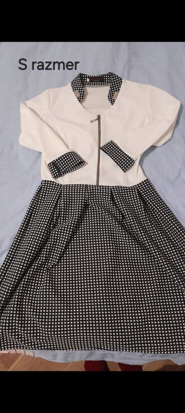 qol: Qadın geyim dəsti – 3 paltar 1ci 24 azn 2ci,3cü 9+9 azndılar 1) Uzun — 2