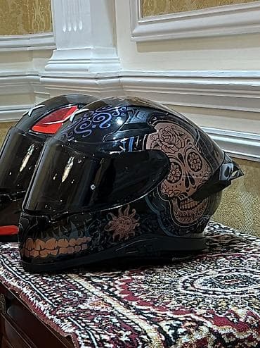 yan guzguler: AXOR tam üzlü motosiklet dəbilqəsi – “Sugar Skull” qrafik dizaynı. - — 1