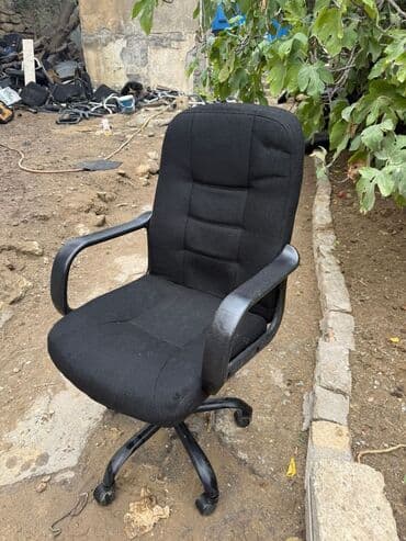 tek kreslo: Kreslo işlekdi — 1