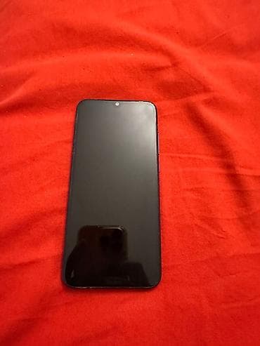 macbook air m1: Telefon idiyal veziyyetdedi prablemi var deye bu qiymete qoyulum — 5