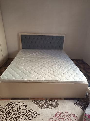 4qapili dolab cox genis ici ve mohkem taxt matras daxil matrasin