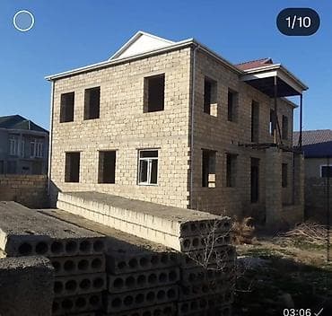 Sahil qəsəbəsi 6 otaqlı, 200 kv. m, Təmirsiz