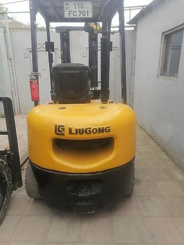 Liugong elektrik/yanacaqla işləyən forklift - Brend/model: Liugong — 3