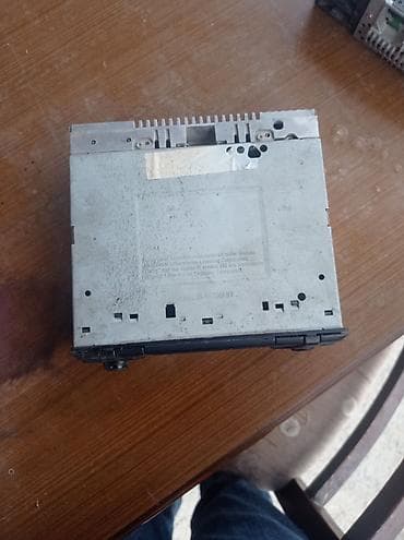 audio sistem: Maqnitol, CD, Almaniya — 2