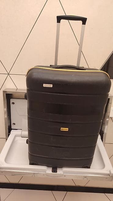Sərnişin çamadanları – müxtəlif ölçü və modellər böyük 50 orta 40 lalafo.az -da Sərnişin çamadanları – müxtəlif ölçü və modellər böyük 50 orta 40