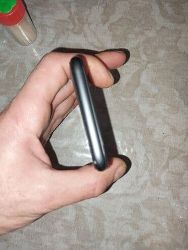 iphone 11 ekranı: IPhone 11, Qara, Face ID — 5