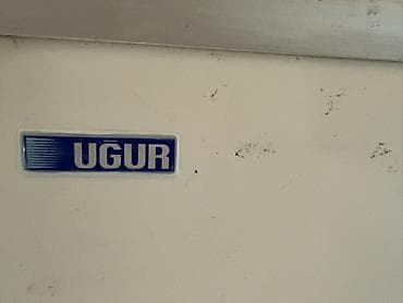 Biznes üçün avadanlıq: Təcili satılır !!UĞUR markalı şüşəli dondurucu 300 litrlik Qazı yoxdu — 2