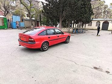opel vectra 1997: Opel Vectra: 1.8 l | 1997 il 35000 km Sedan — 7