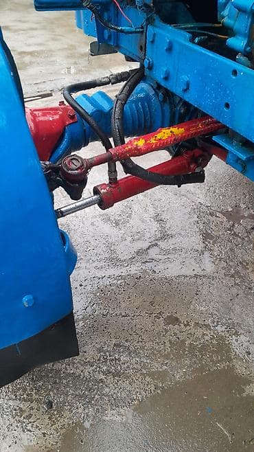 yeni maşınlar: Traktor “Veteran” – mavi/qırmızı rəng sxemi ilə tam komplekt qabaq — 5