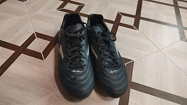 qara ayaqqabilar: Məhsul: Joma Aguila kramponları - Rəng: Qara, göy və ağ detallarla - — 2