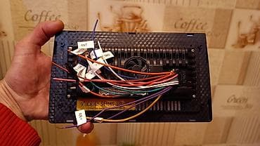 Dinamiklər və sabvuferlər: Maqnitol, AUX — 2