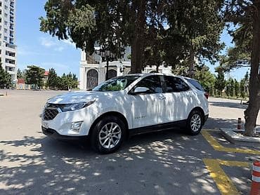 Chevrolet Equinox – ağ rəngli, şəhər və uzun yol üçün rahat kompakt — 2