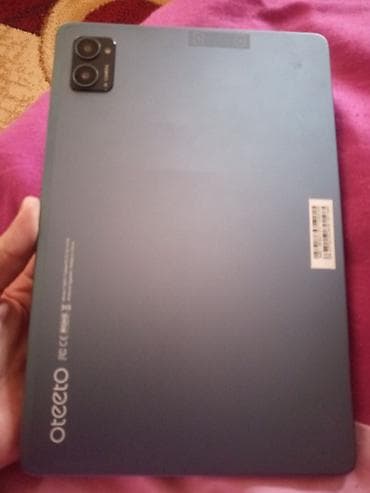 Apple iPad: Oteeto planşet - Marka/model: Oteeto (arxa qapaqda loqo və FCC CE — 3