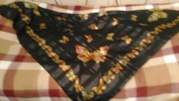 Qadin ucun iri yayliq 1 ya 2 defe istifade edilib