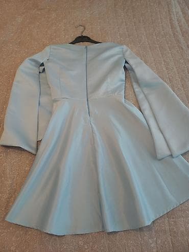 vecerni donlar: Zərif açıq mavi rəngdə qısa ziyafət/gecə donu. 1 dəfə geyinilib. Özəl — 4