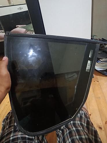 255 40 17: BMW G30 arxa yan kiçik pəncərə şüşəsi (triangular “quarter glass”) - — 3