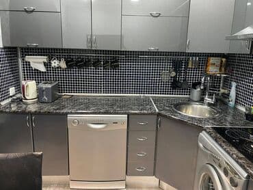 квартиры на ази асланова: Həzi Aslanov metrosunun yaxınlığında 5 mertebeli binanın 5-ci — 9