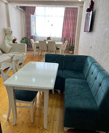Divan və masa dəstləri: İşlənmiş, Künc divan, Mətbəx üçün, Açılmayan — 6