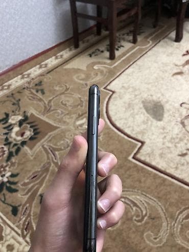 samsung a80 ekran: IPhone 11 Pro, 64 GB, Qara, Face ID — 6