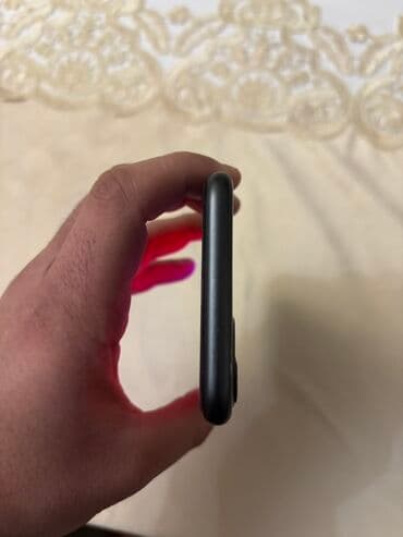 telefon girovu: IPhone 11, 128 GB, Qara, Face ID — 7