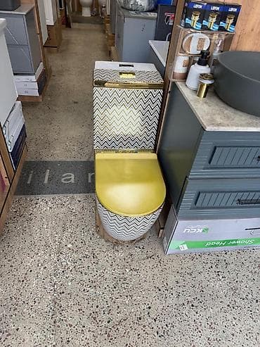 unitaz çəni: Zigzaq naxışlı tualet çanağı və sistern dəsti - Korpus: keramik — 1