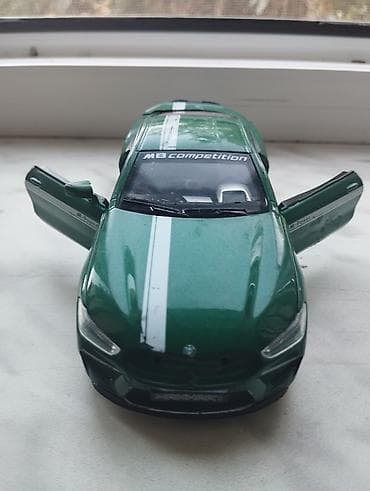 e46 bmw: Model avtomobil – BMW M8 Competition (oyuncaq/kolleksiya modeli) - — 3