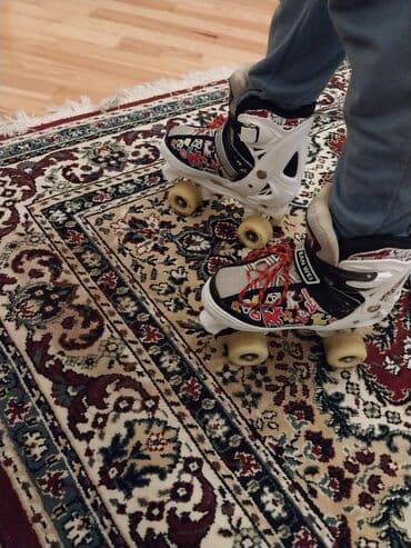 uşaqlar üçün tekerli krosovkalar: Tecili satilir.boyudub kiciltmekde olur — 1