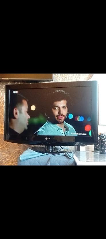 Salam televzor ela veziyetdedir hecbir problemi yoxdur pultu var