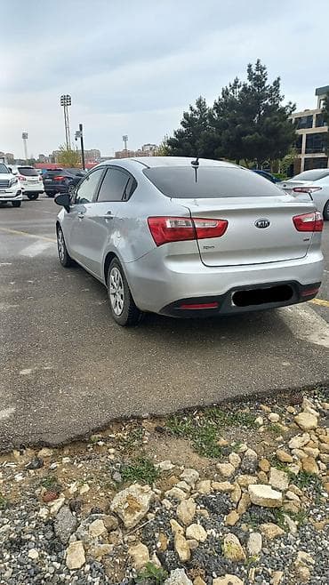 kia rio 2014: Kia Rio: 1.6 l | 2014 il Sedan — 2