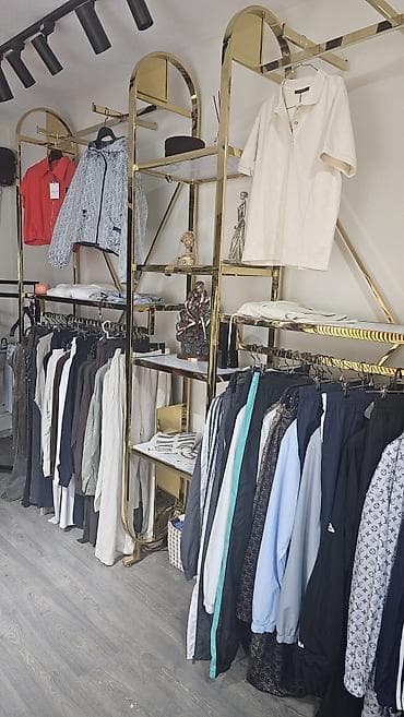 adidas azerbaijan: Geyim dukanlar ucun vitrina teze 1 ay istifade olunub Dekoriada — 3
