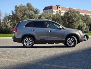 maşın adları: Kia Sorento: 2.4 l | 2011 il Krossover — 2