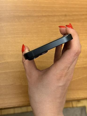 iphone temiri: IPhone 14, 128 GB, Midnight, Simsiz şarj — 6