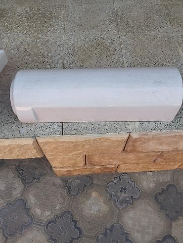 tulpan soğanı: Divar tipli keramika əl-üz yuma lavabosu və pedestal komplekti - — 3