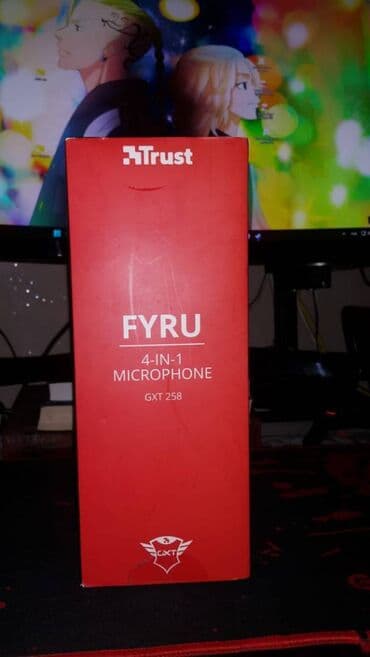 sekaku mikrofon: GXT 258 FYRU Mikrofon Hediye gelib isledilmiyibdir. USB 4-IN-1 — 3