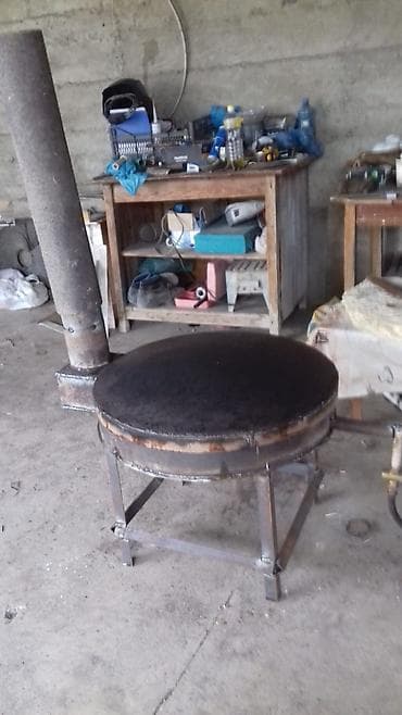 masa kafe: Metall soba üzərində lavaş/sac çörəyi bişirmək üçün sənaye tipli sac — 1