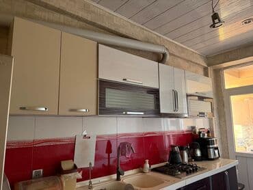 qaz pilite: Metbex mebeli.3mt. Üstünde qaz aspirator. Ustunun mermerinde cat — 3