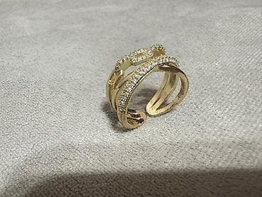 Üzüklərin hər biri 5m Sep 7m Qolbaqlar 6m Sırğa 6m Aksesuarları