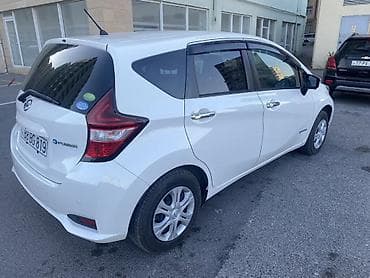 nissan note: Maşın ölkeya yeni galib aprel ayının 27 resimleşdirilib. Heç bir — 4