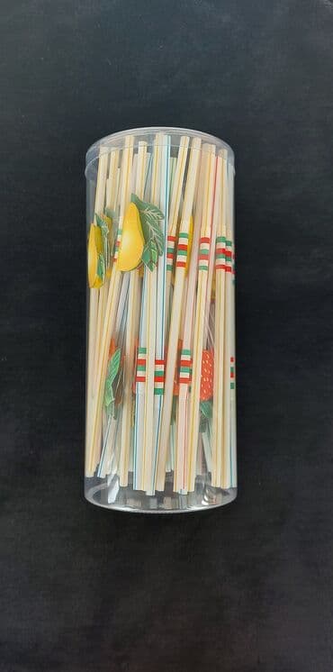 Yeni il oyuncaqları və bəzəkləri: Muxtalif Party kecirtmek ucun stol bezekleri. Koktel aksesuarlari — 12