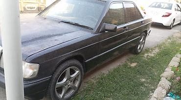 sud ceni: Mercedes-Benz 190 (W201): 2 l | 1992 il Sedan — 4