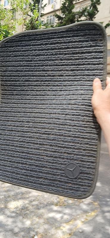 Məhsul: Mercedes-Benz salon ayaqaltıları (orijinal emblemlə) - lalafo.az -da Məhsul: Mercedes-Benz salon ayaqaltıları (orijinal emblemlə) -