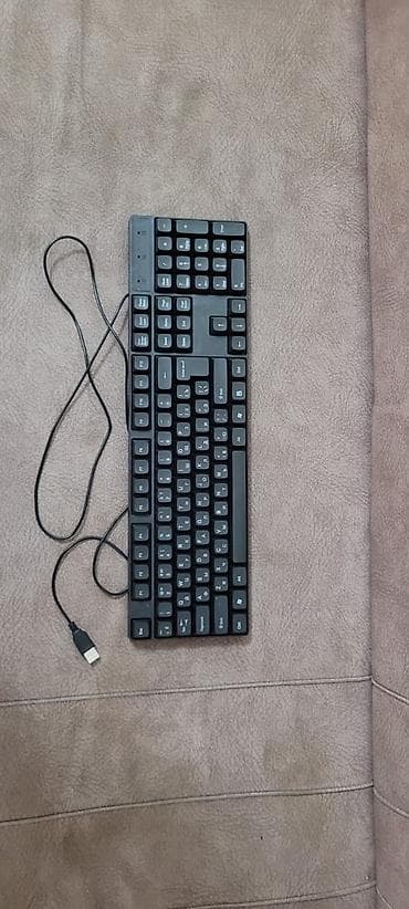 intel core i3 12100f: USB klaviatura – tam ölçülü Xüsusiyyətlər: - Tam ölçülü layout — 3