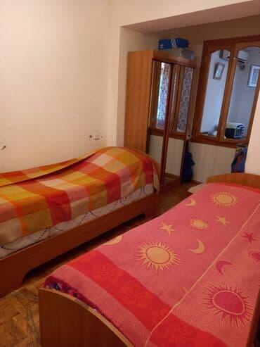 ev certiyojları: Mənzil kirayə verilir. Tibb universitet yaninda 3otagli ev — 5