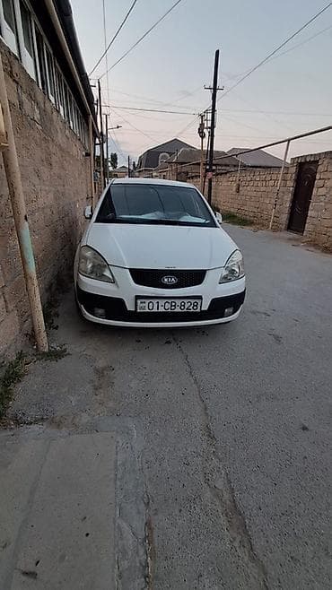 diffuser satisi: Kia Rio: 1.5 l | 2009 il Hetçbek — 2