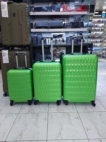 tekerli çantalar: Yaşıl sərnişin çamadanları dəsti - 3 ölçü: kabin, orta və böyük - — 1