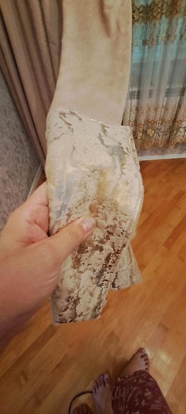 ev perdesi: Pərdə dəsti Elim yandida satiram.Tecili evden cixmalidi Tep tezedi - — 3