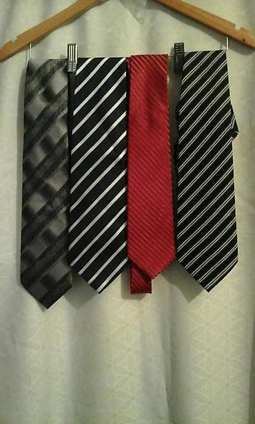 Corab və alt paltarı: Qalstuklar işlənməyib — 2