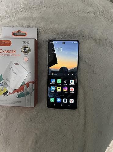 processor core i7: Tecno Spark 10 Pro, 256 GB, rəng - Ağ, Barmaq izi, Face ID — 2