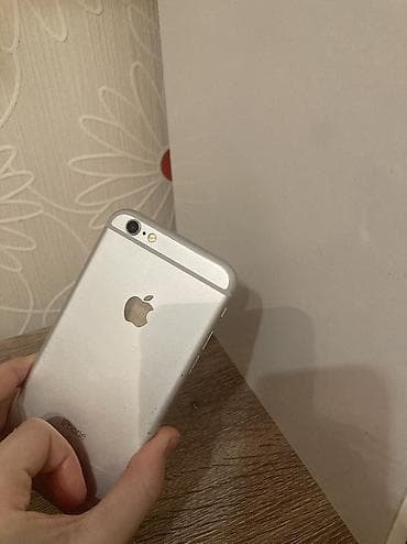 iphone 14 kredit: IPhone 6s — 1