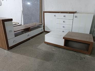 sopa: Qonaq otağı üçün müasir mebel dəsti Tərkibi: - TV stendi: geniş üst — 1